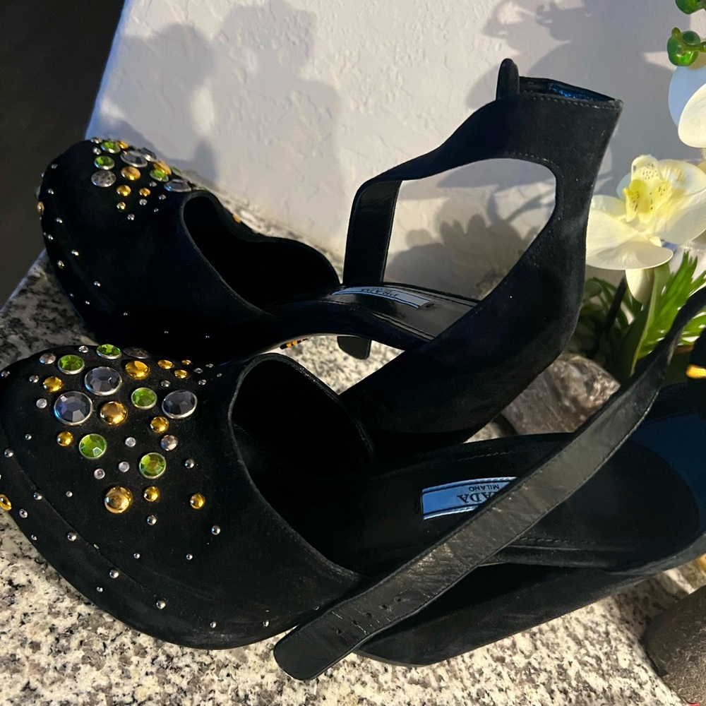 Women's Black Studded Suede D'orsay Banana Heel Pumps size 39.5 made in Italy